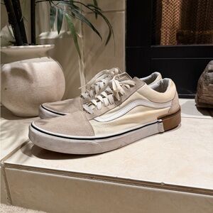 Vans Men's Beige and White Sneakers